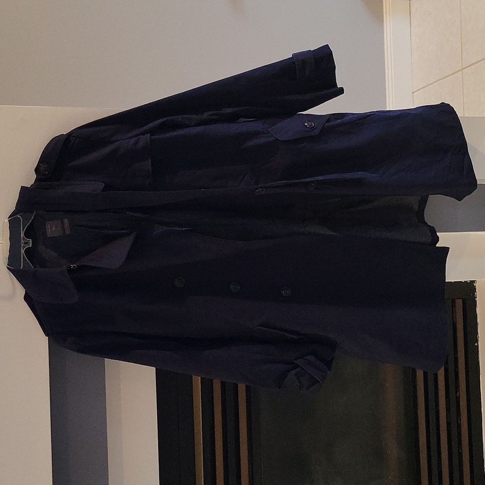 Gap ladies trench coat with belt.